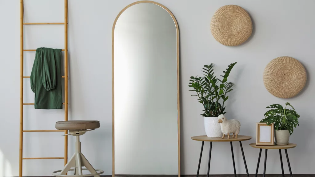 mirrors to enlarge space